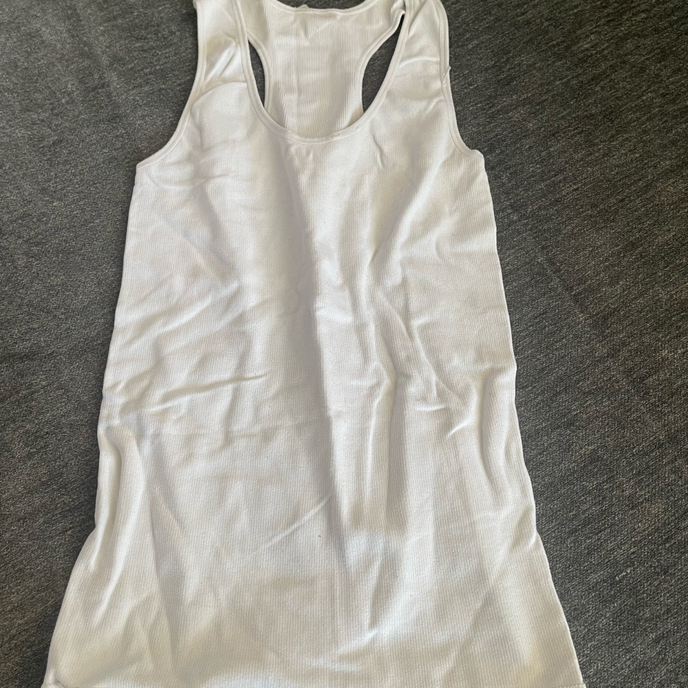White top, one size